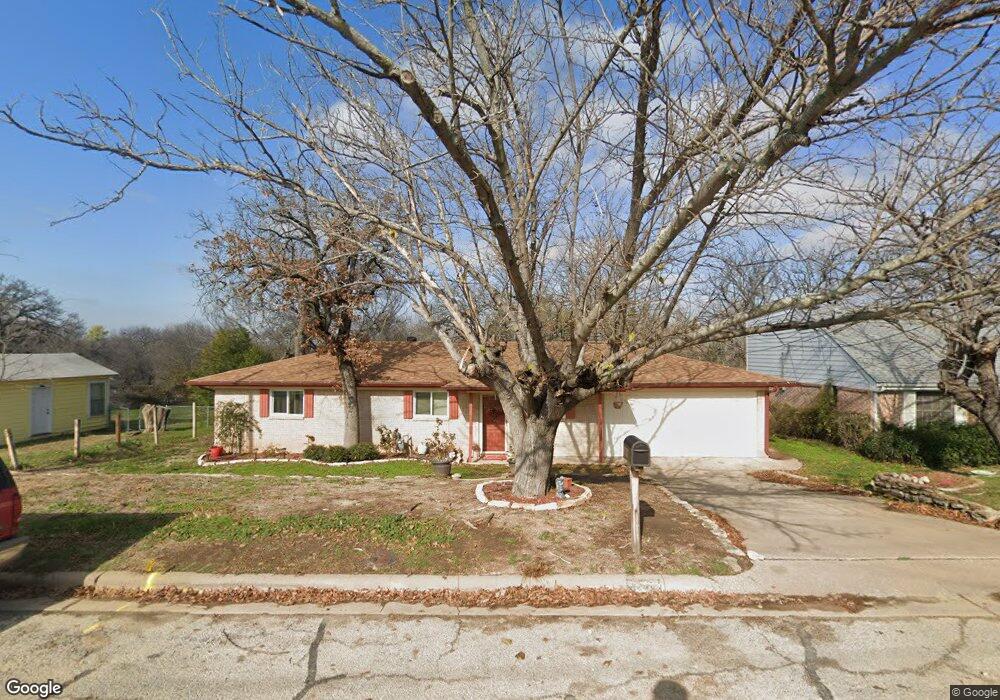 1204 W Water St, Weatherford, TX 76086 - photo 1
