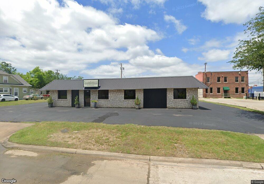 505 W Crawford St, Denison, TX 75020 - photo 1