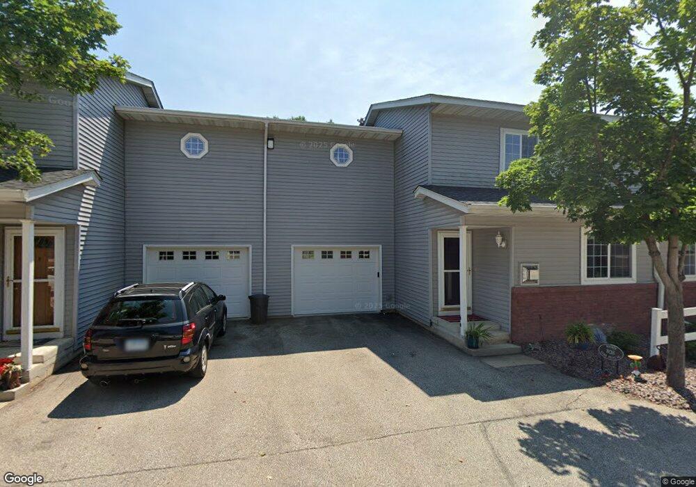 808 Cedar Dr unit 5, La Crescent, MN 55947 - photo 1