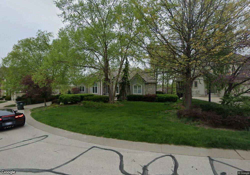 7504 Hauser St, Shawnee, KS 66216 - photo 1