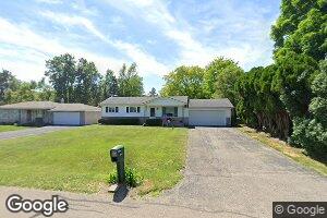 2559 Roselawn St, Wolverine Lake, MI 48390