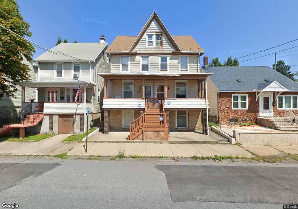 637 E Diamond Ave, Hazleton, PA 18201 - photo 1