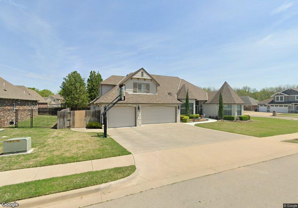 3118 Kingston Dr, Bartlesville, OK 74006 - photo 1