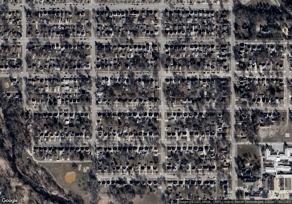 704 12th Ave SW, Austin, MN 55912 - photo 1