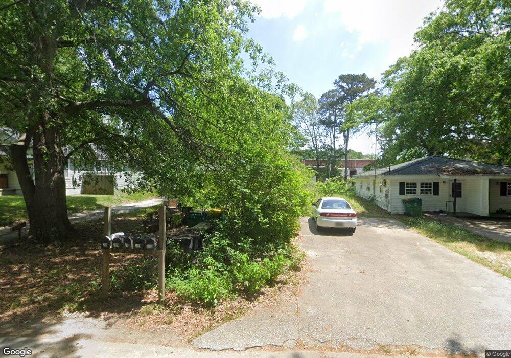 242 W Oak St, Winder, GA 30680 - photo 1