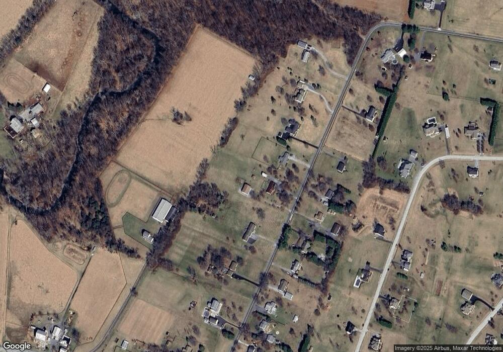 606 Teeter Rd, Littlestown, PA 17340 - photo 1