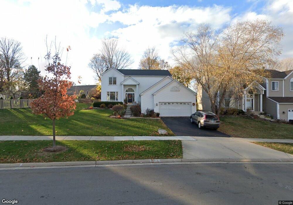 150 Lake Dr S, Algonquin, IL 60102 - photo 1