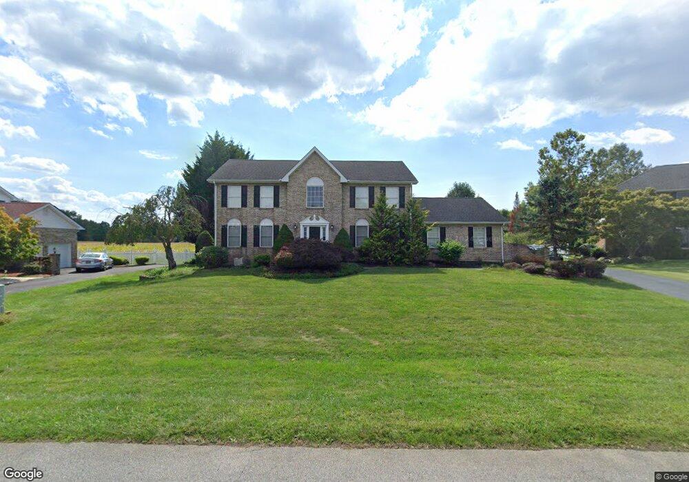 224 Rice Dr, Bear, DE 19701 - photo 1