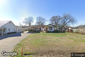 614 E Washington St, Walters, OK 73572