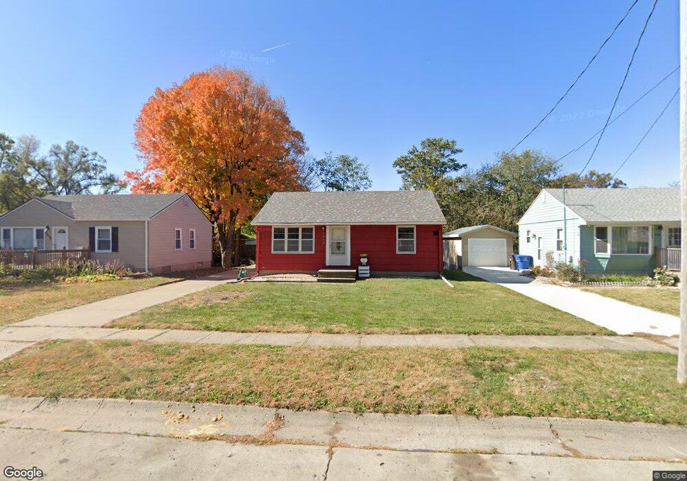 3842 48th Place, Des Moines, IA 50310 - photo 1