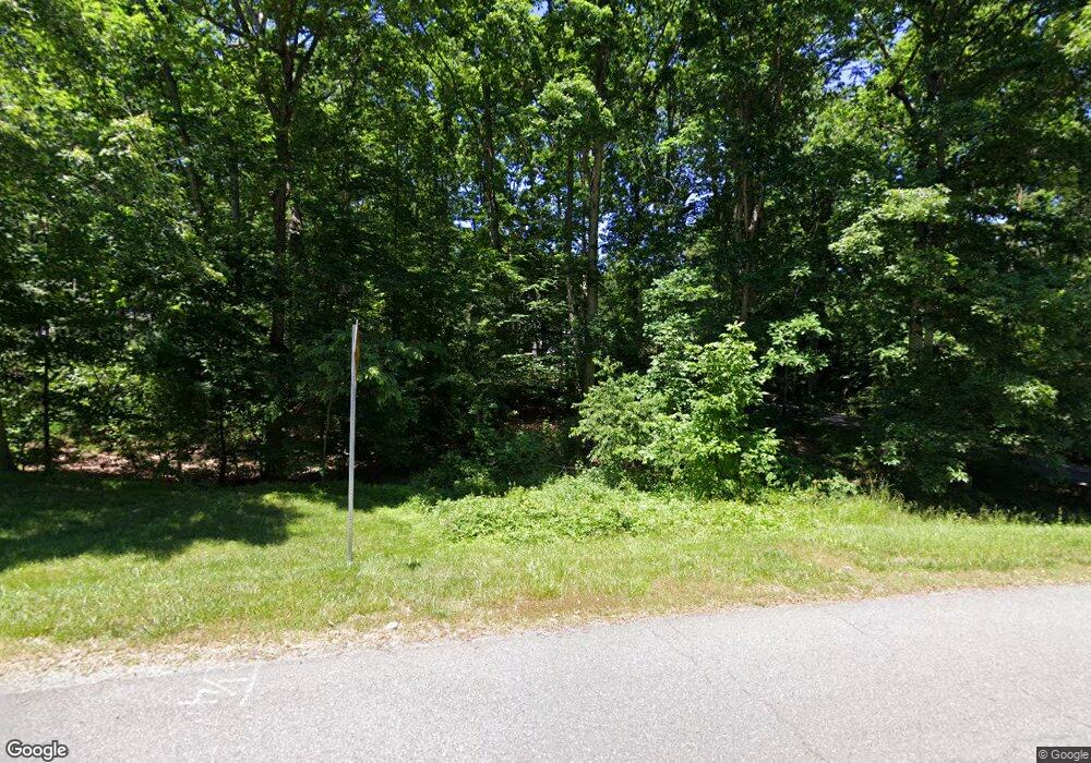 8166 Hillcrest Dr, Manassas, VA 20111 - photo 1