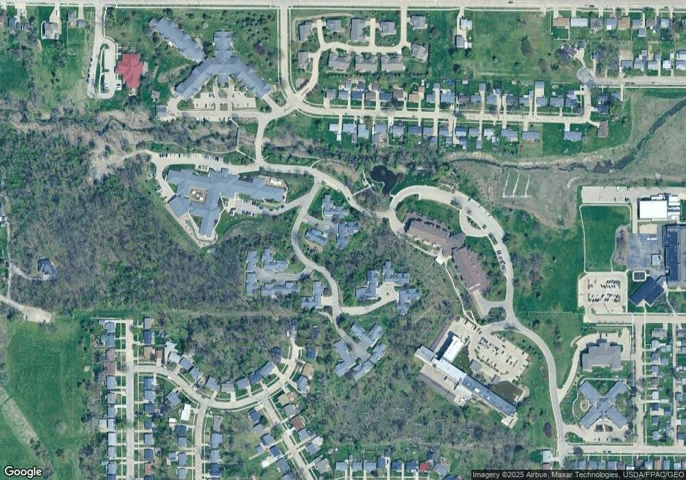 1403 Brendel Hill Dr NW, Cedar Rapids, IA 52405 - photo 1