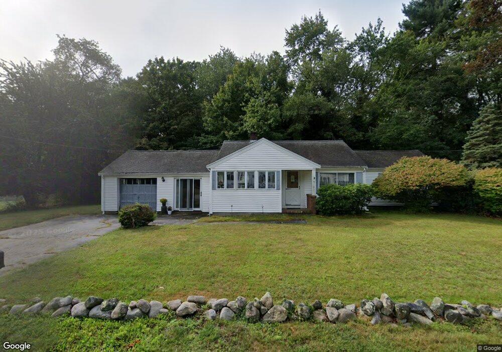970 Circuit St, Hanover, MA 02339 - photo 1