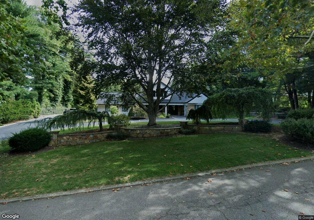 47 Rustic Gate Ln, Dix Hills, NY 11746 - photo 1