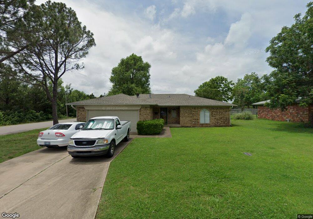 929 P St SW, Ardmore, OK 73401 - photo 1