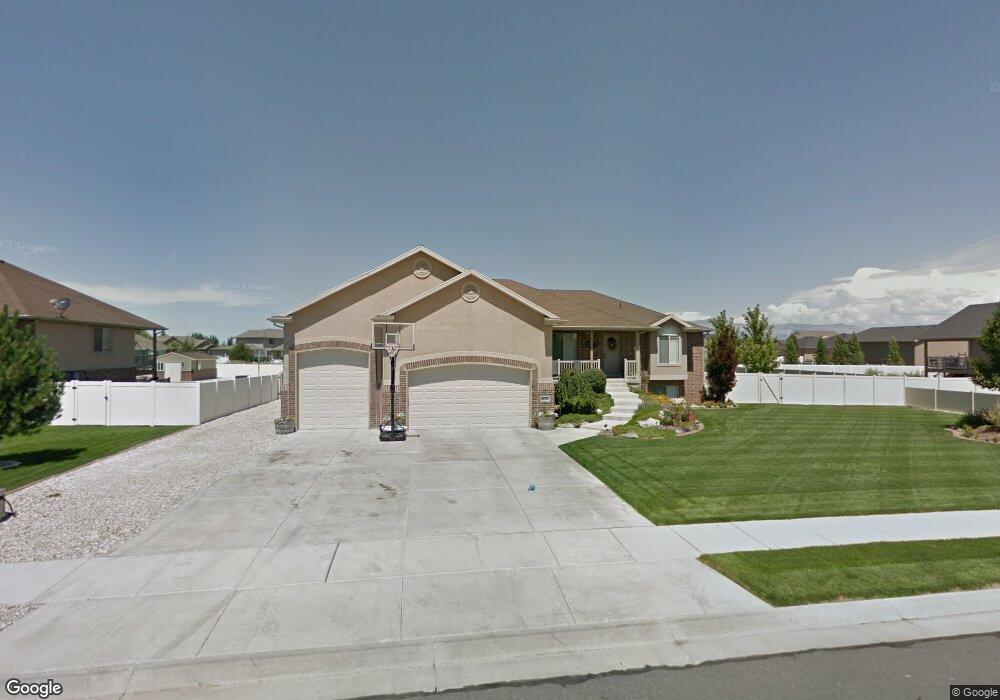 6092 W 5300 S, Hooper, UT 84315 - photo 1