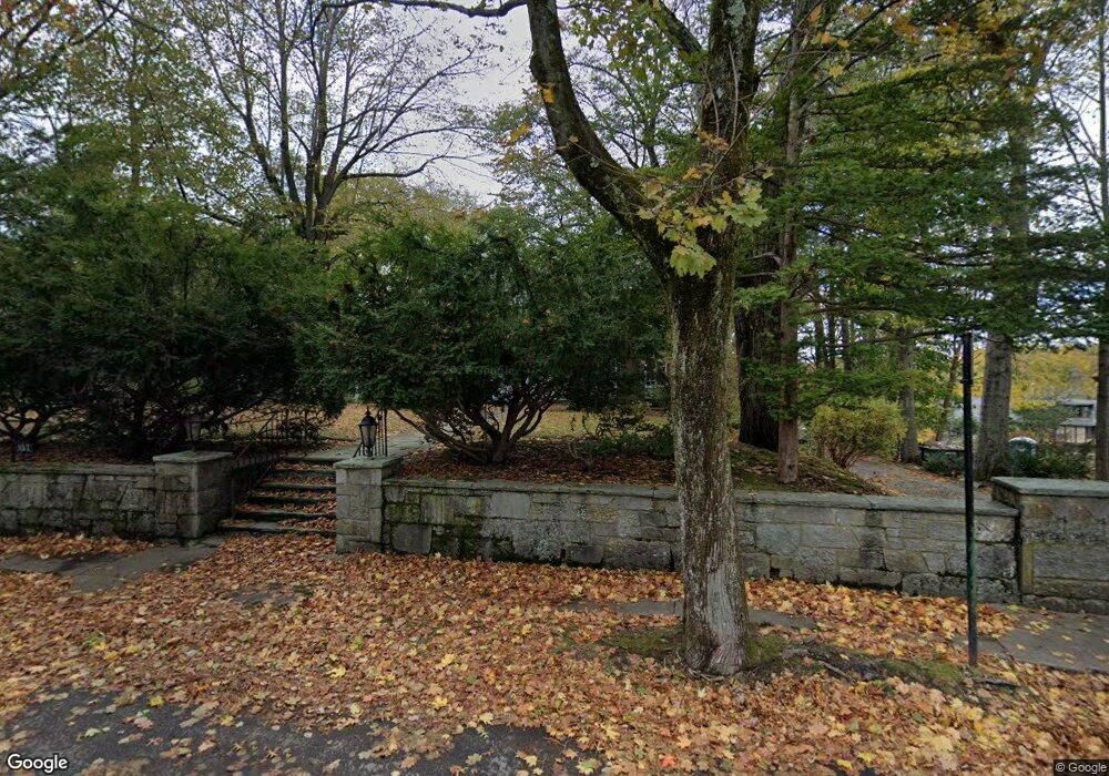 137 Monadnock Rd, Chestnut Hill, MA 02467 - photo 1