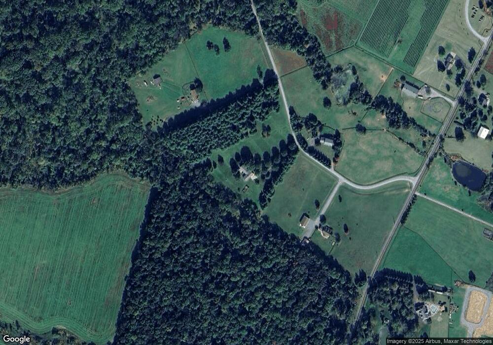 16225 Mountain Ridge Ln, Hillsboro, VA 20132 - photo 1