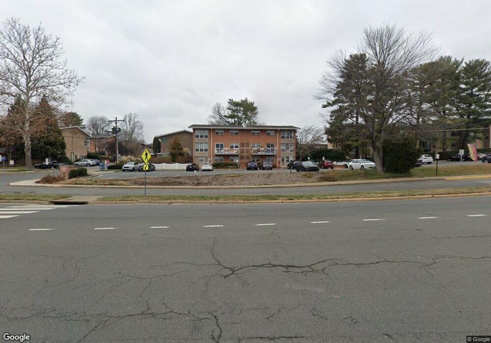 1975-A Kennedy Dr, McLean, VA 22102 - photo 1