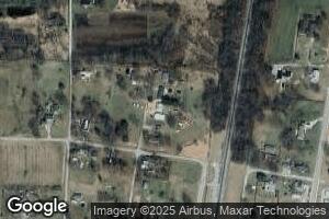 62 N Walnut St, Richview, IL 62877