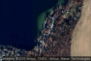 824 Shawnee Beach Dr, Bronson, MI 49028