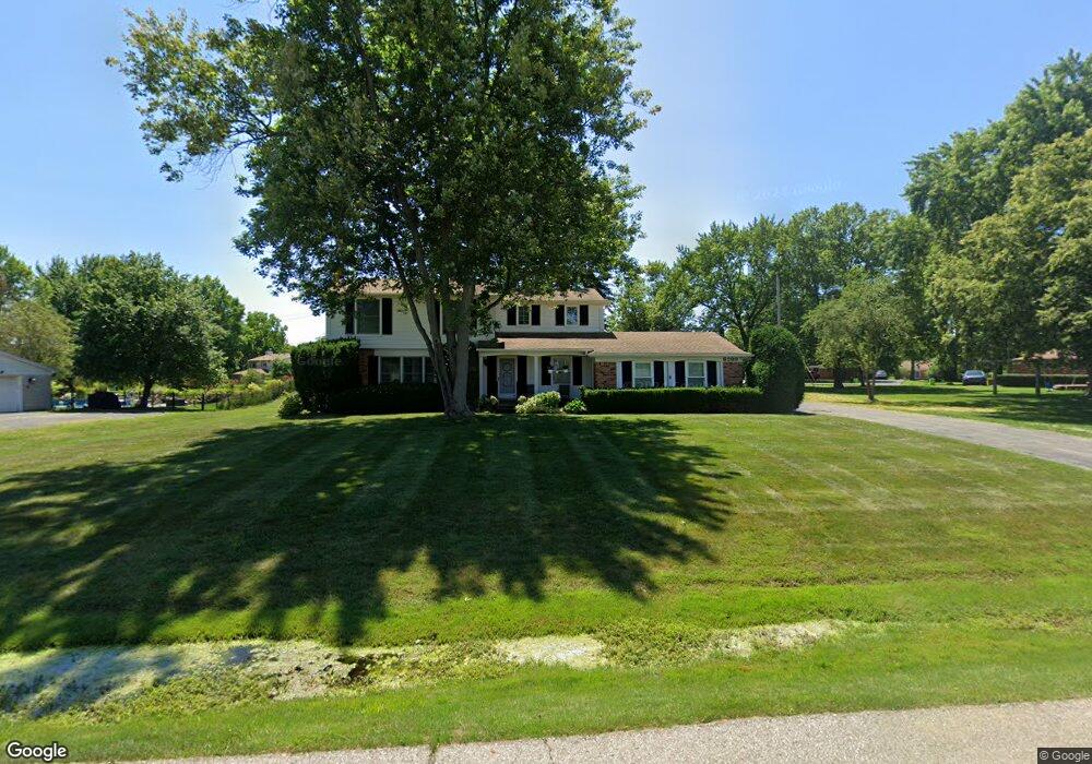 6280 Tamerlane Dr, West Bloomfield, MI 48322 - photo 1