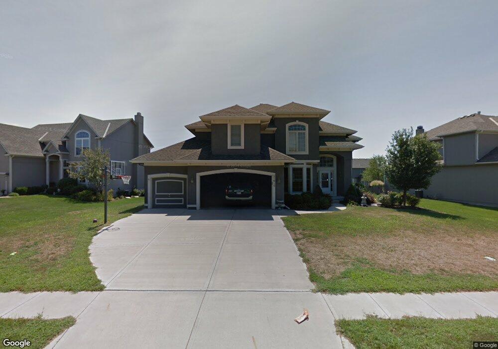 21915 W 56th Terrace, Shawnee, KS 66226 - photo 1