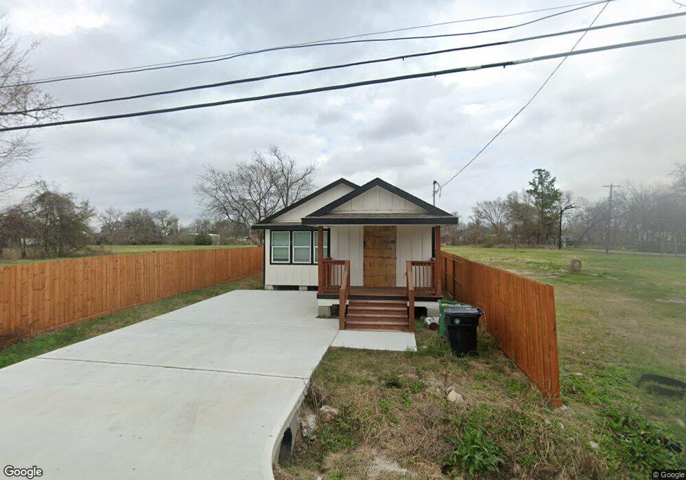 217 Basswood St, Houston, TX 77022 - photo 1