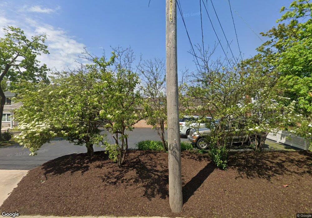 724 S Naperville Rd, Wheaton, IL 60189 - photo 1