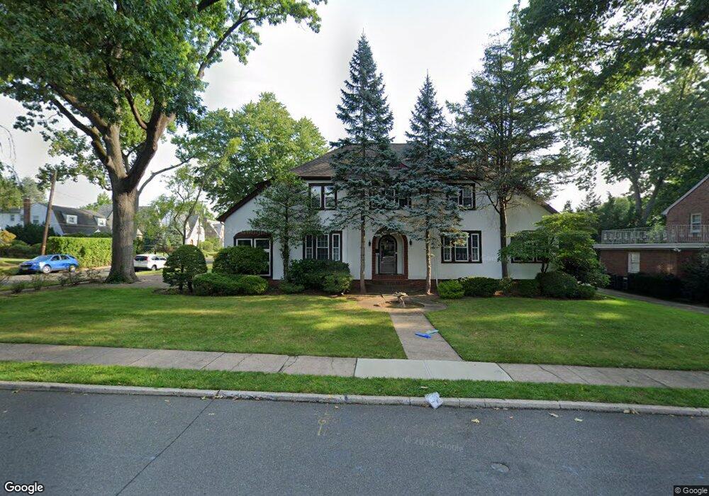 337 Briarcliff Rd, Teaneck, NJ 07666 - photo 1