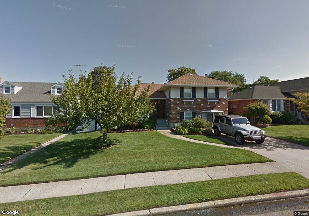 3771 Jacqueline St, Bethpage, NY 11714 - photo 1