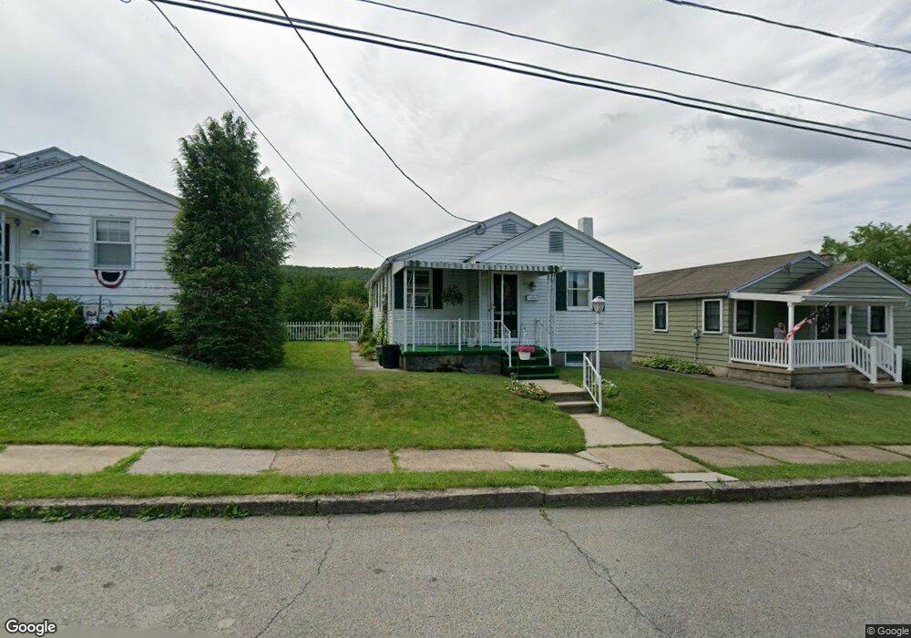 528 Willing St, Tamaqua, PA 18252 - photo 1