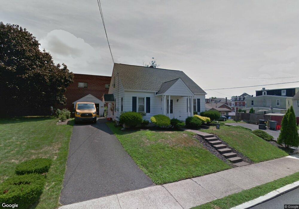 22 N Berks St, Boyertown, PA 19512 - photo 1