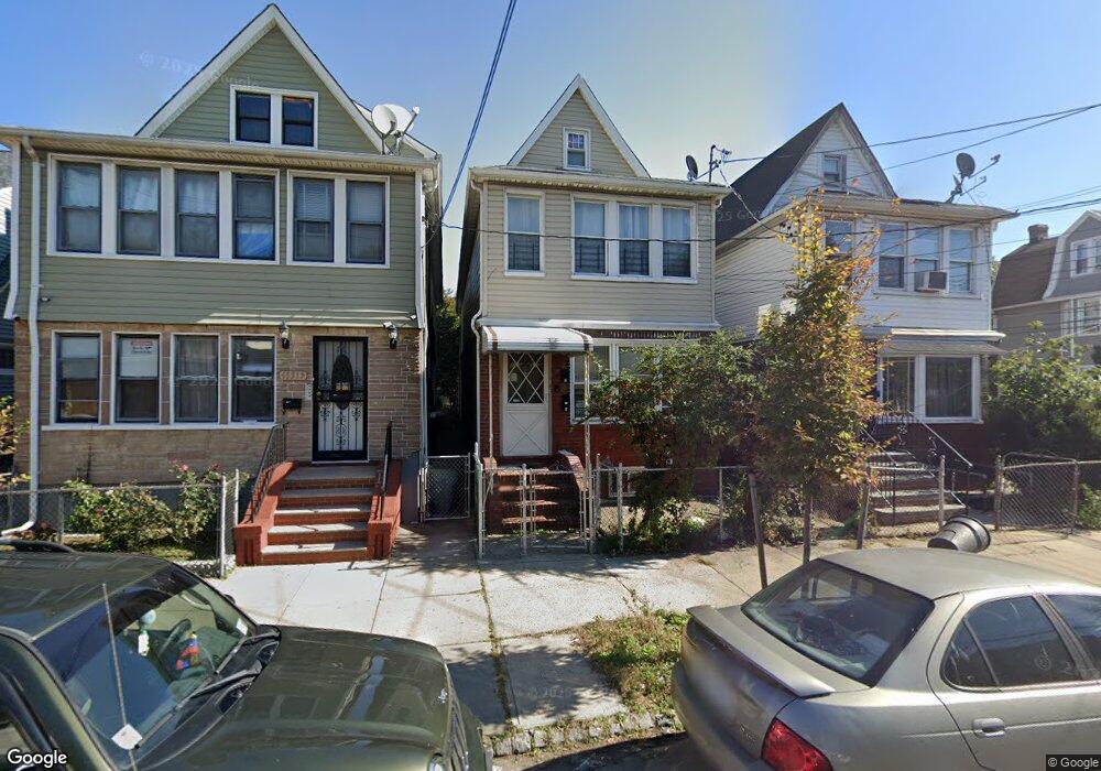 10317 171st St, Jamaica, NY 11433 - photo 1