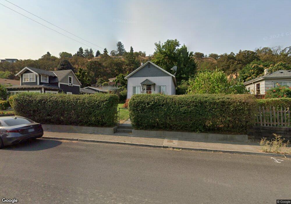 214 E 14th St, the Dalles, OR 97058 - photo 1