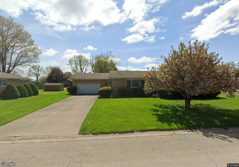 255 Southgate St, Lincoln, IL 62656 - photo 1