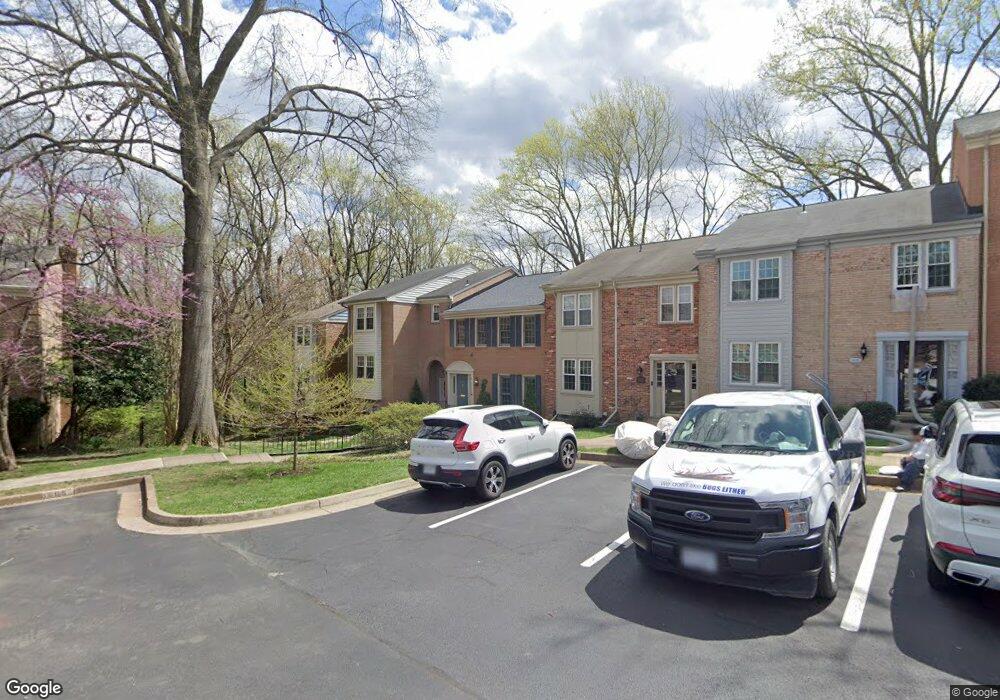 6606 Midhill Place, Falls Church, VA 22043 - photo 1