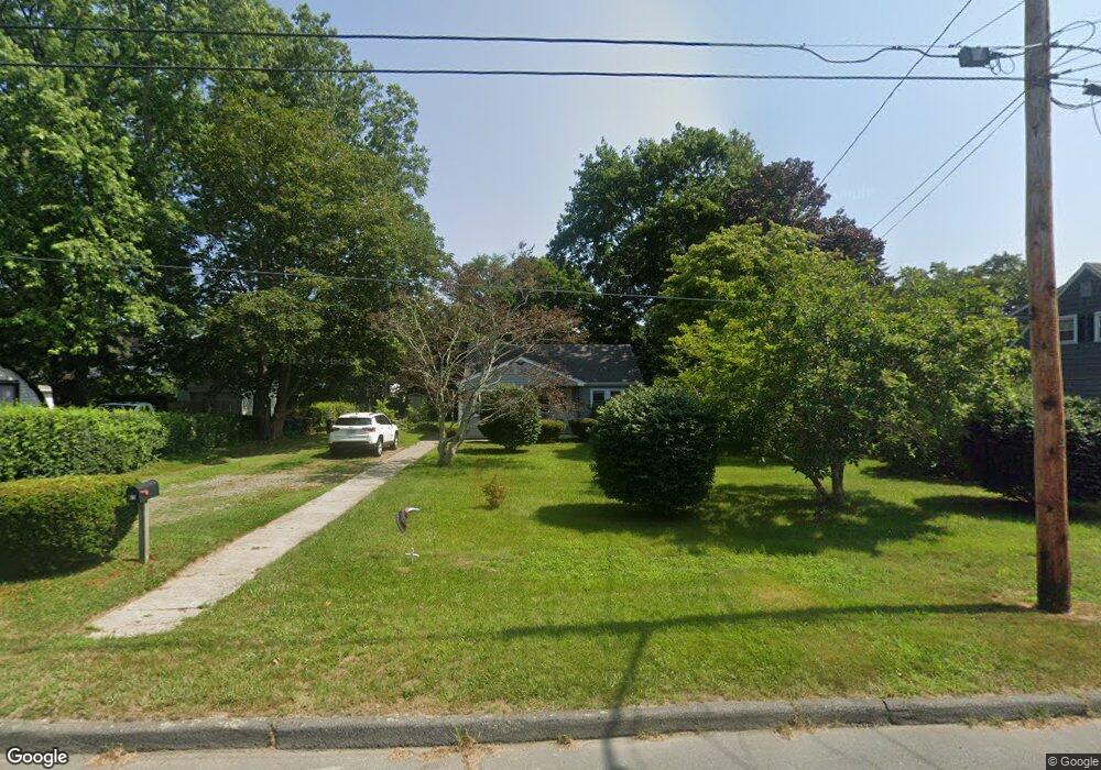 61 Hacker St, Fairhaven, MA 02719 - photo 1