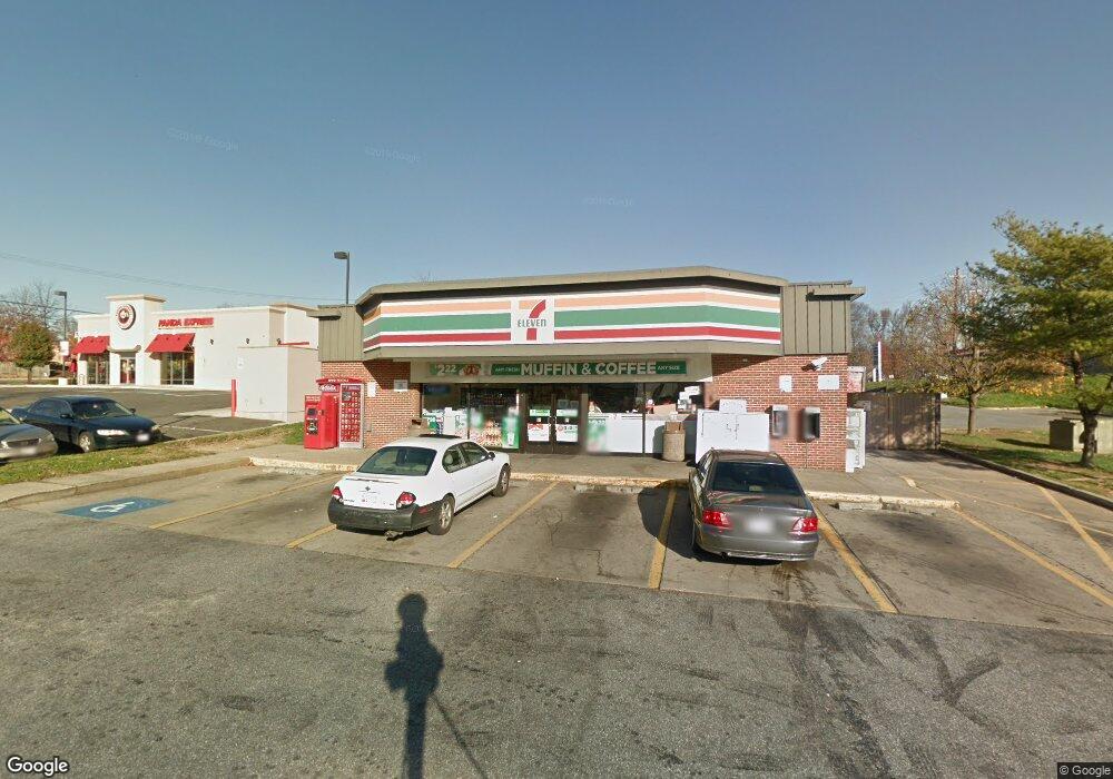 8810 Hampton Mall Dr N, Capitol Heights, MD 20743 - photo 1