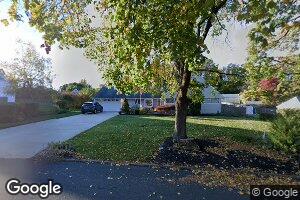 19 Sunflower Rd, Levittown, PA 19056
