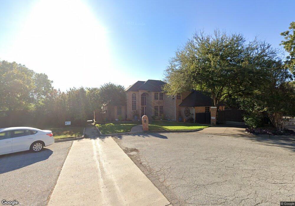 9144 High Oaks Dr, North Richland Hills, TX 76182 - photo 1