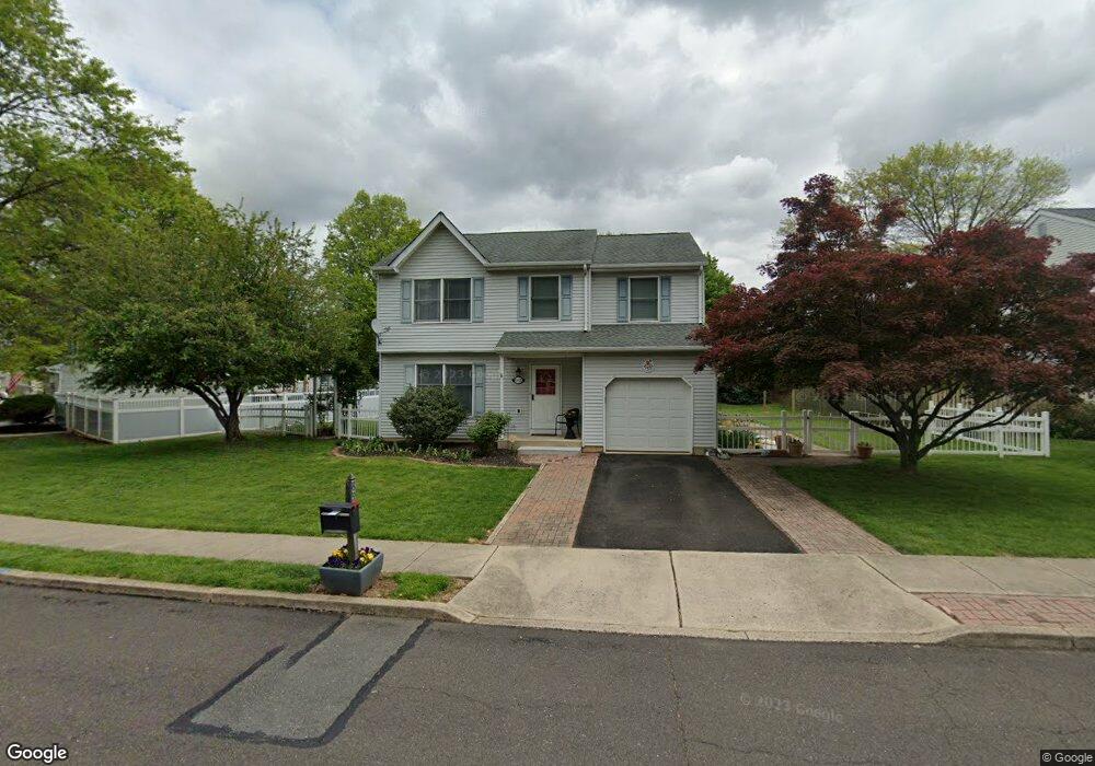 692 Highpointe Cir, Langhorne, PA 19047 - photo 1