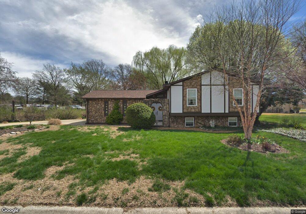 143 Arlington Dr, Granite City, IL 62040 - photo 1