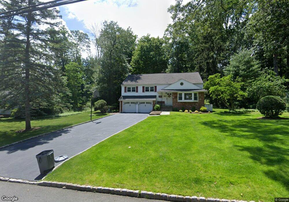 40 Grove Ave, Morris Plains, NJ 07950 - photo 1