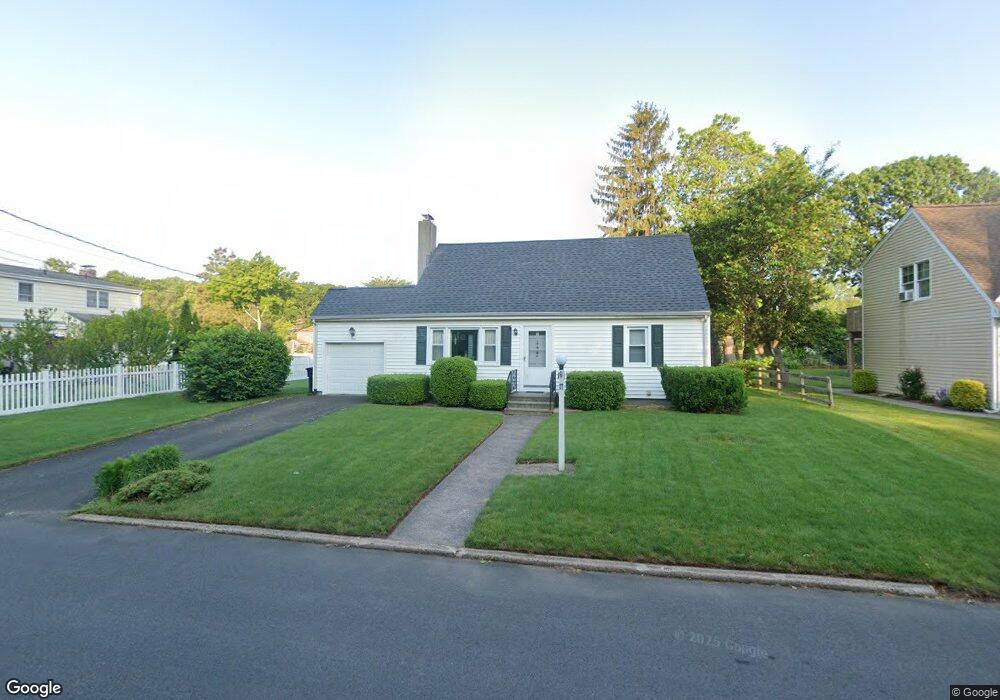 17 Lynmoor St, Milford, CT 06460 - photo 1