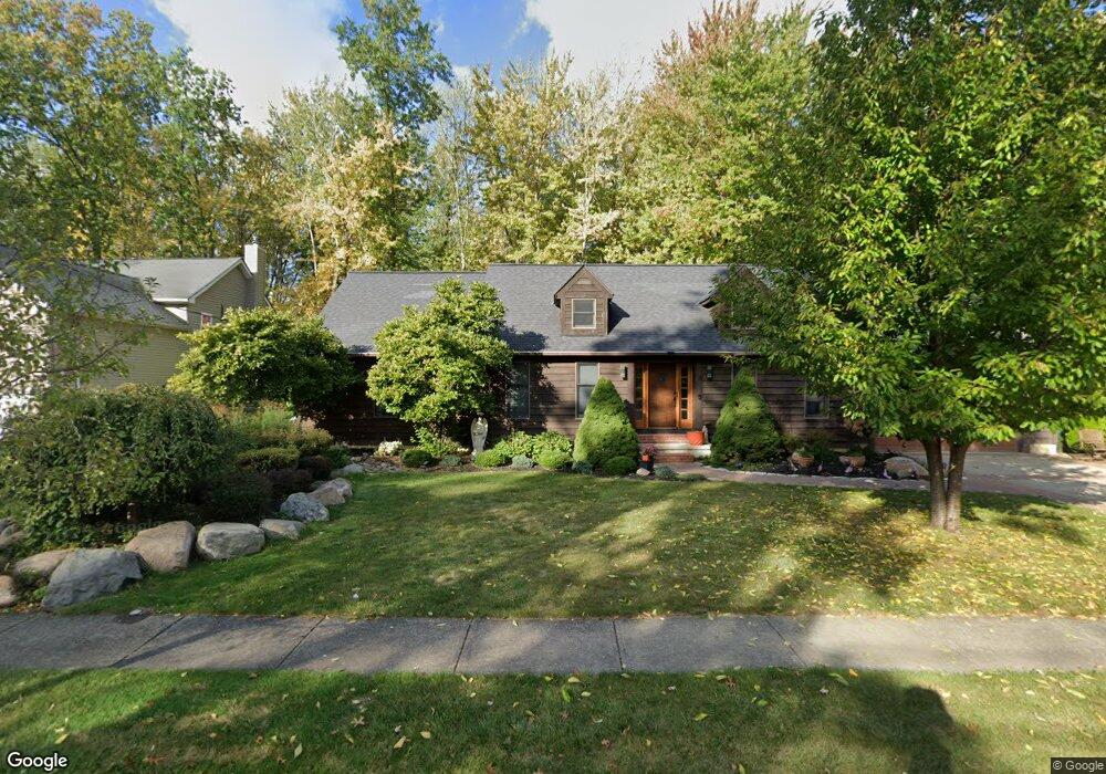 500 Cove Beach Ave, Sheffield Lake, OH 44054 - photo 1