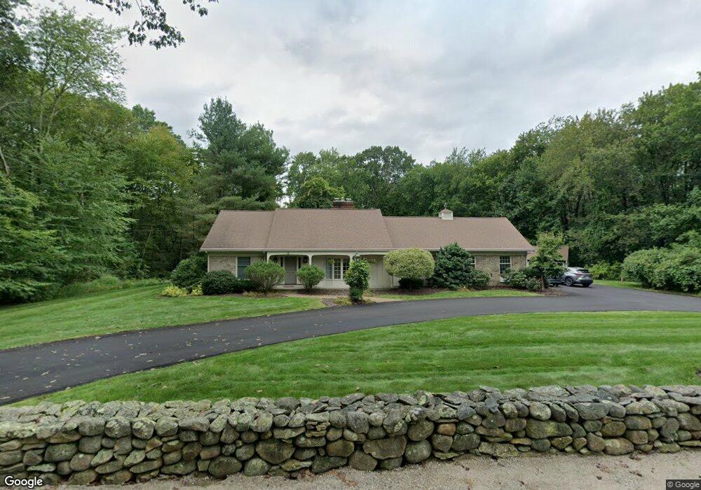 19 Bow St, Plainville, MA 02762 - photo 1