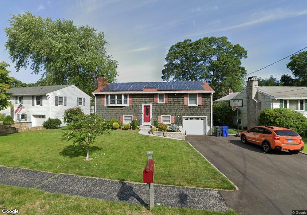 27 Donohue Dr, Norwalk, CT 06851 - photo 1