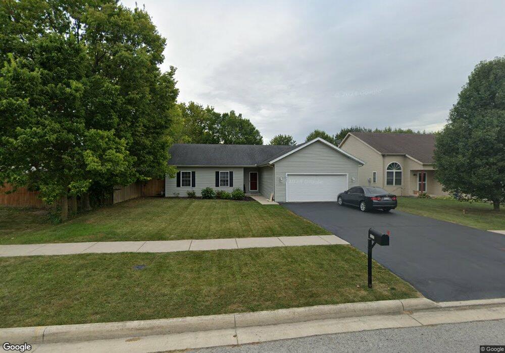 1037 Crystal Ln, Findlay, OH 45840 - photo 1