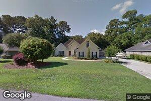 3 Coquena Cir W, Savannah, GA 31410